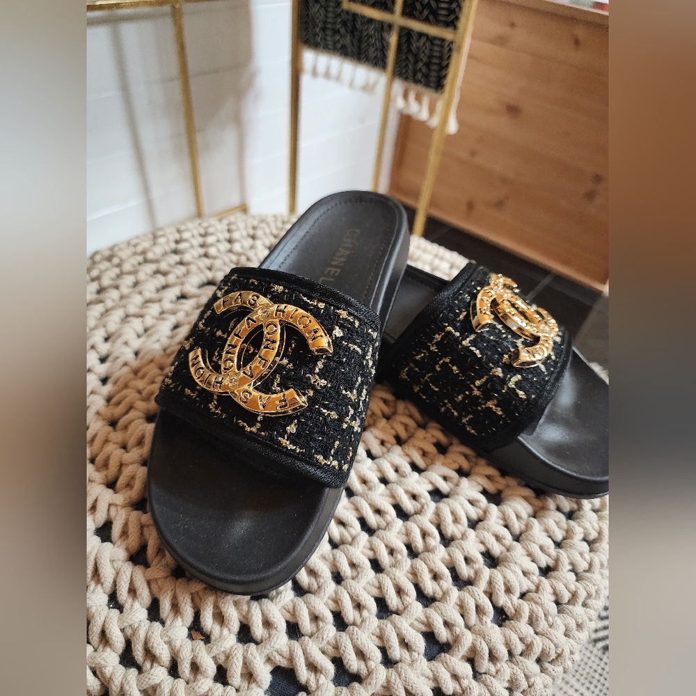 Black slides
